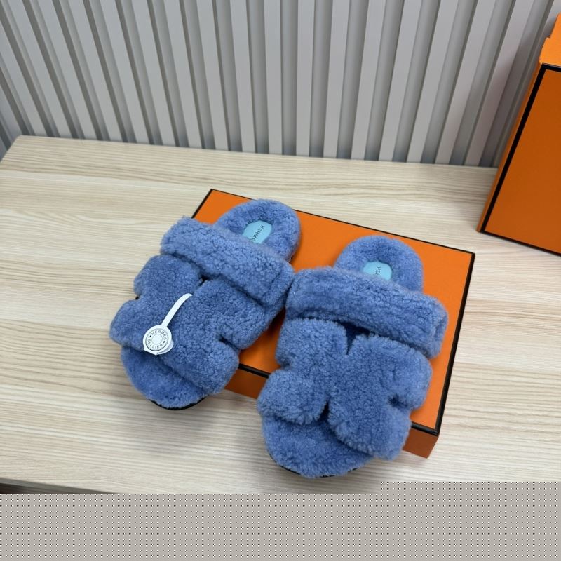 H**mes slippers